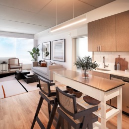 Your home at The Hamilton is a light-filled haven thanks to your open-concept, expansive windows. ☀️ Your home at The Hamilton is a light-filled haven thanks to your open-concept, expansive windows. ☀️